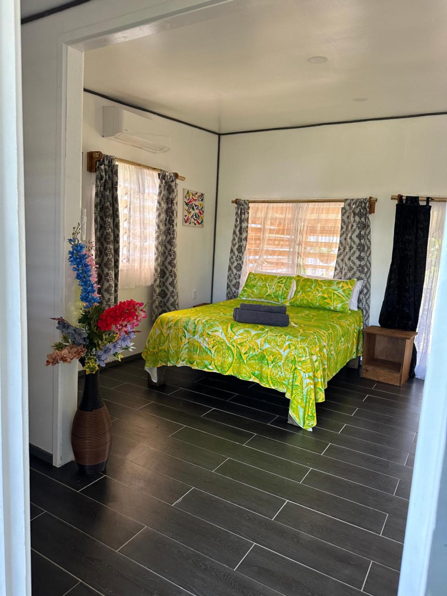 Rangiriri Vacay Unit 2 Villa Arutanga ภายนอก รูปภาพ