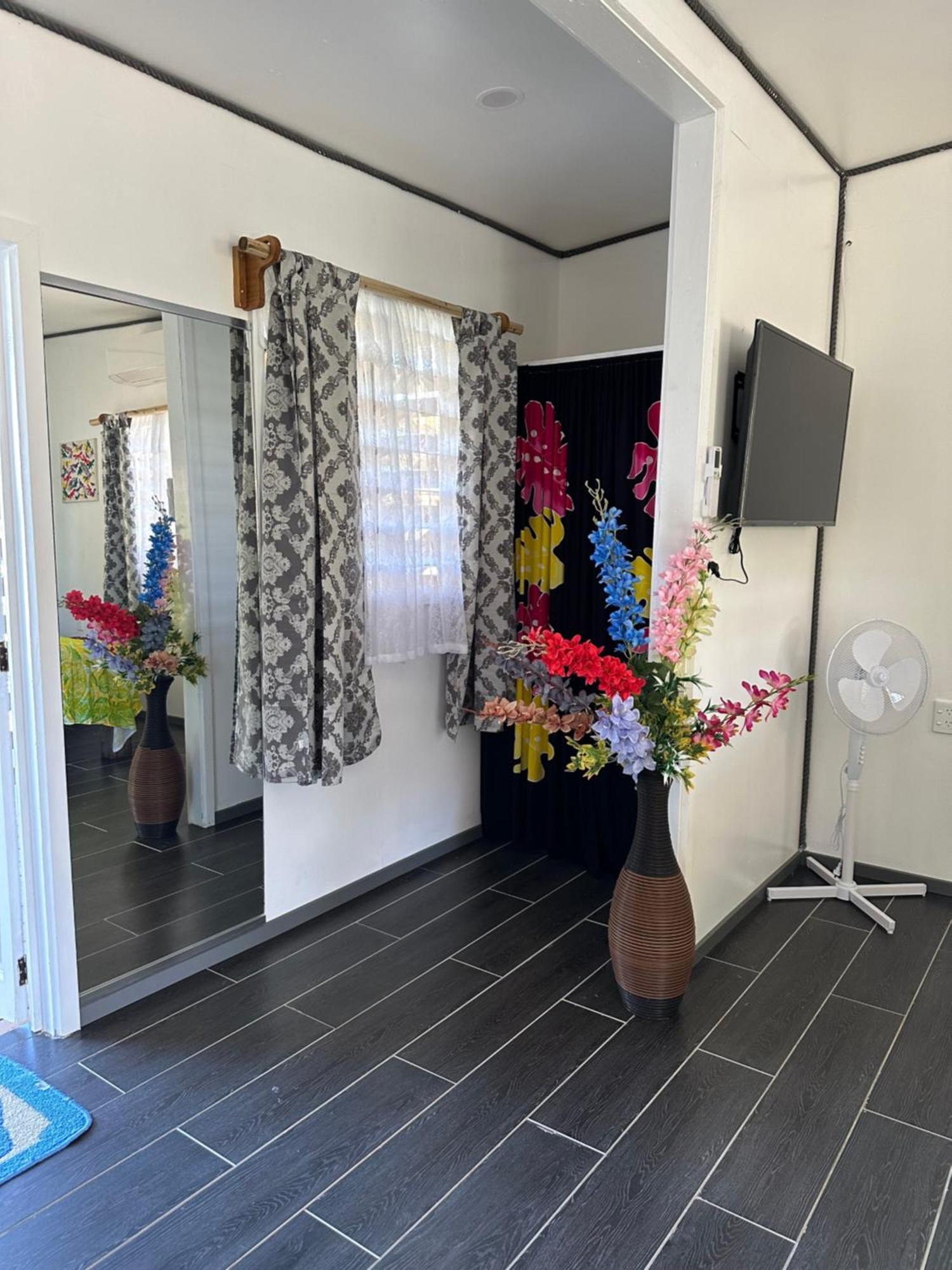 Rangiriri Vacay Unit 2 Villa Arutanga ภายนอก รูปภาพ